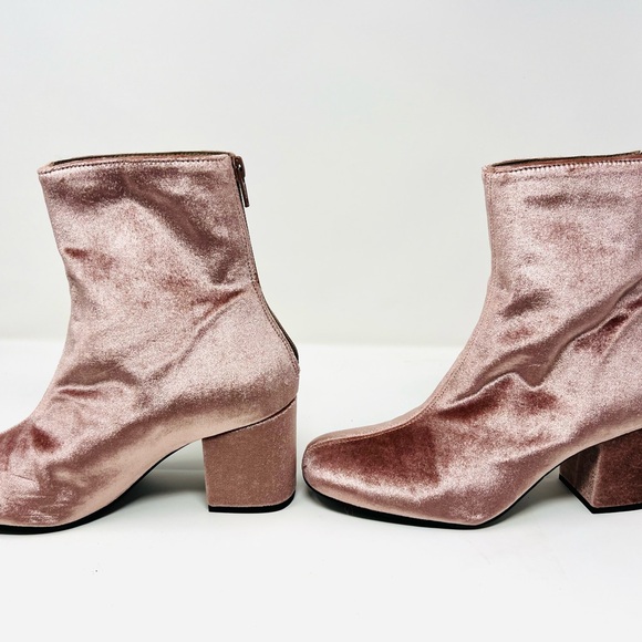 Free People Ankle Boots in Pink Velvet - Picture 3 of 15